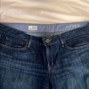 GAP Women's Dark Blue Straight Leg Jeans